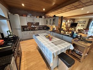 Photo 11- click for photo gallery